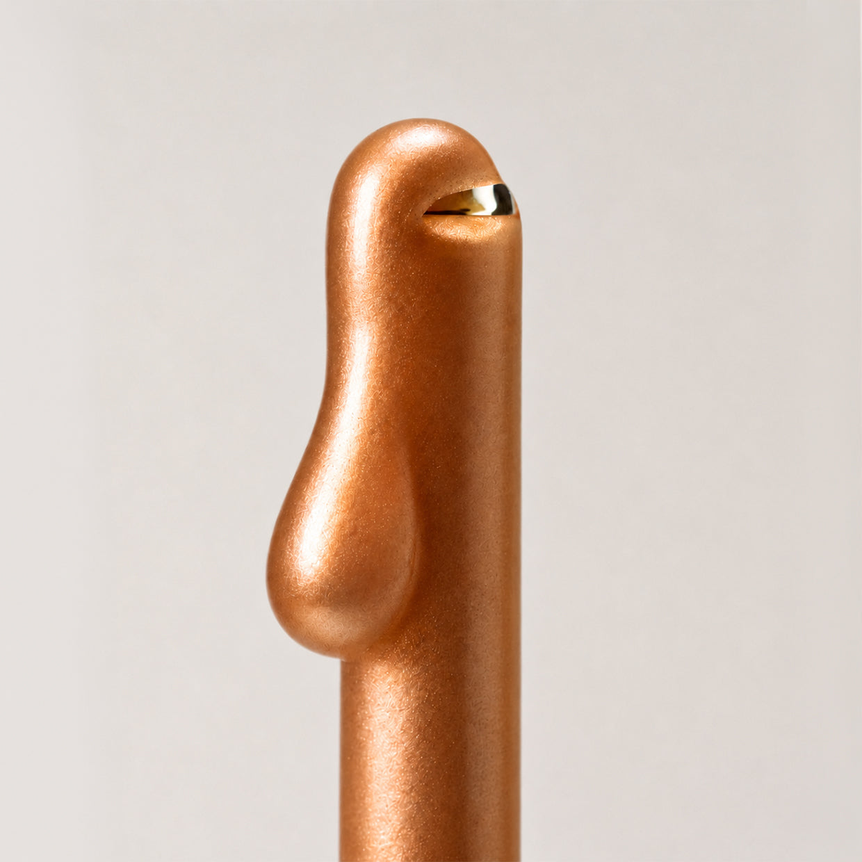 ILLUMINATING MILK [BRONZE]