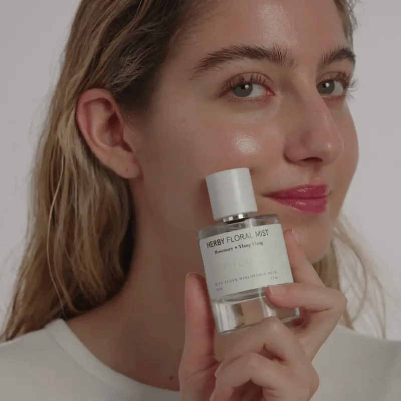 HERBY FLORAL MIST